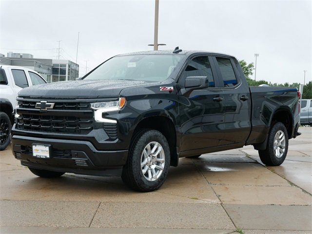 2026 Chevrolet Silverado 1500 RST photo 3