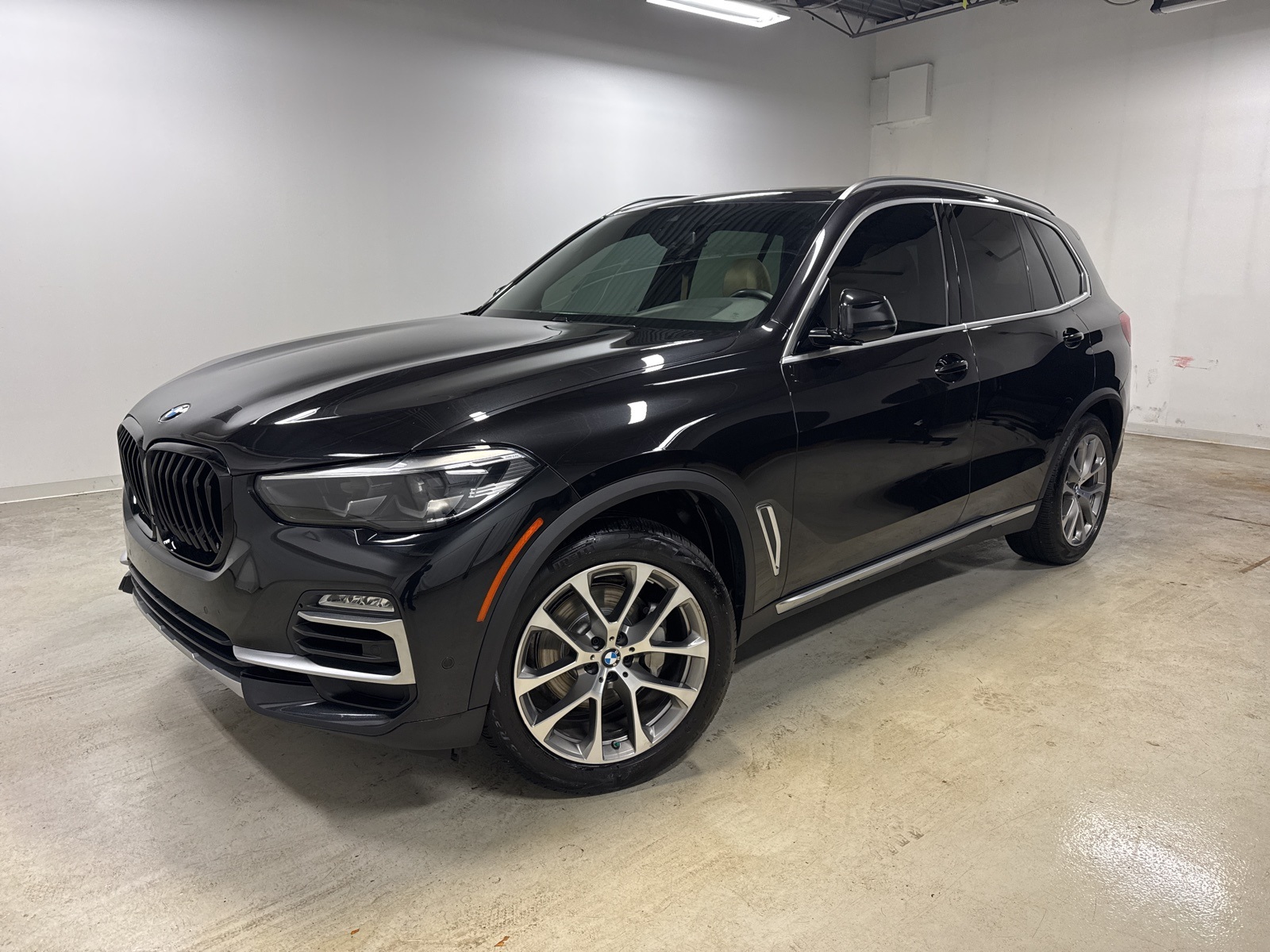 2020 BMW X5 40i's photo