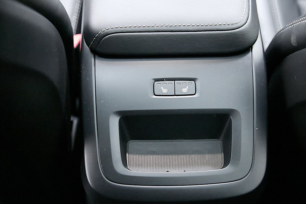 2024 VOLVO XC60 - Image 25