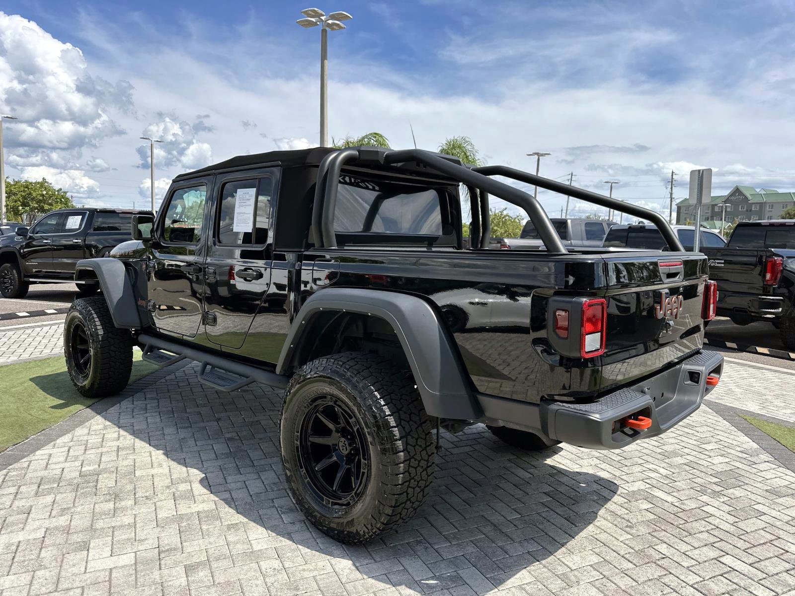 2022 Jeep Gladiator Mojave photo 3