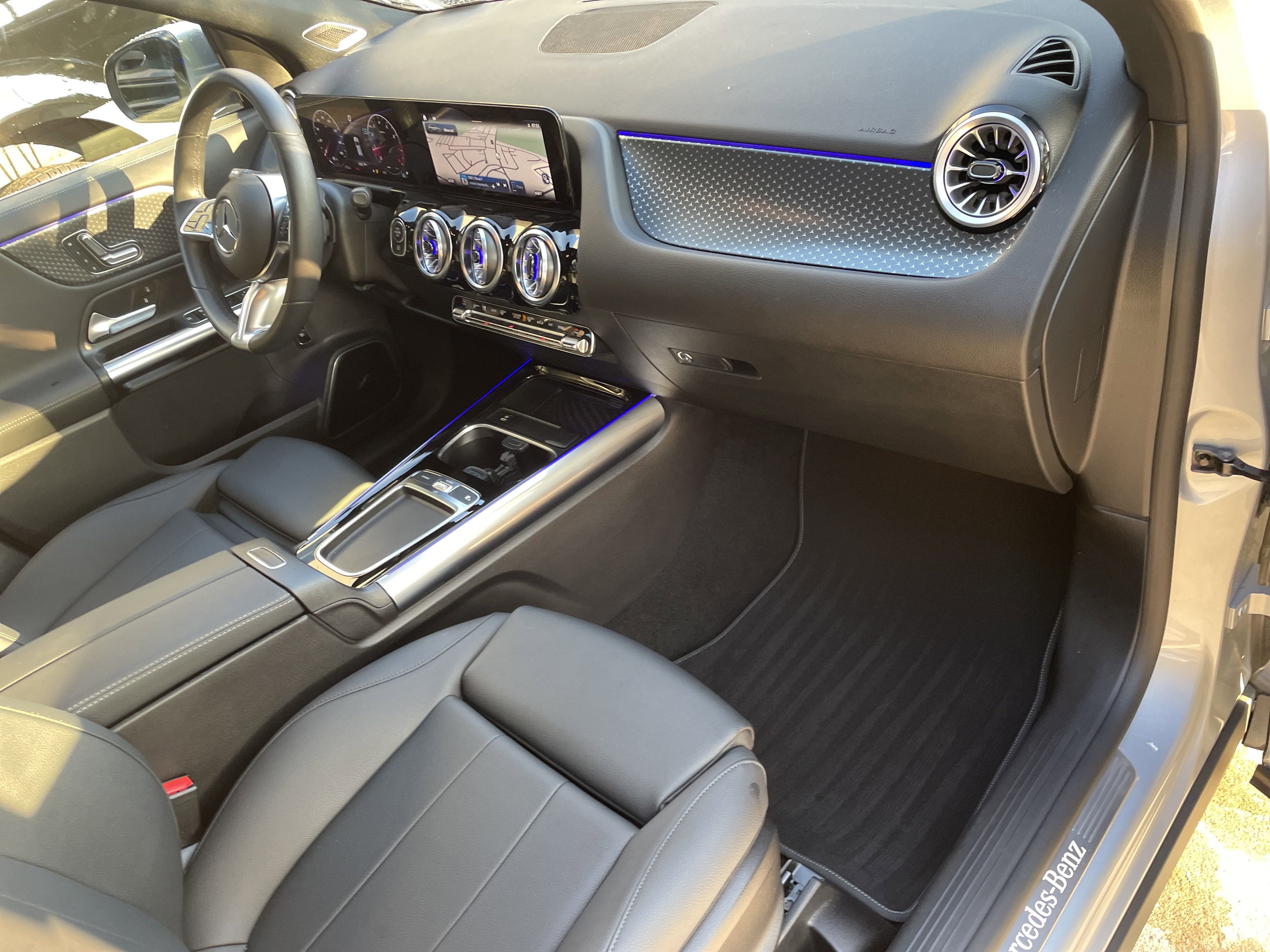 2025 Mercedes Benz GLA 250 photo 24