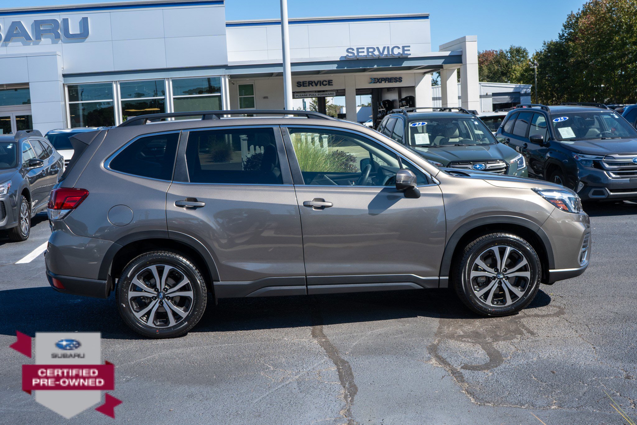 2019 Subaru Forester Limited photo 2