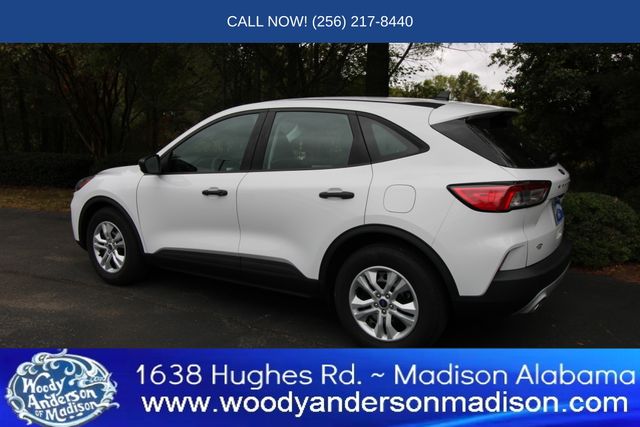 2022 Ford Escape S photo 4