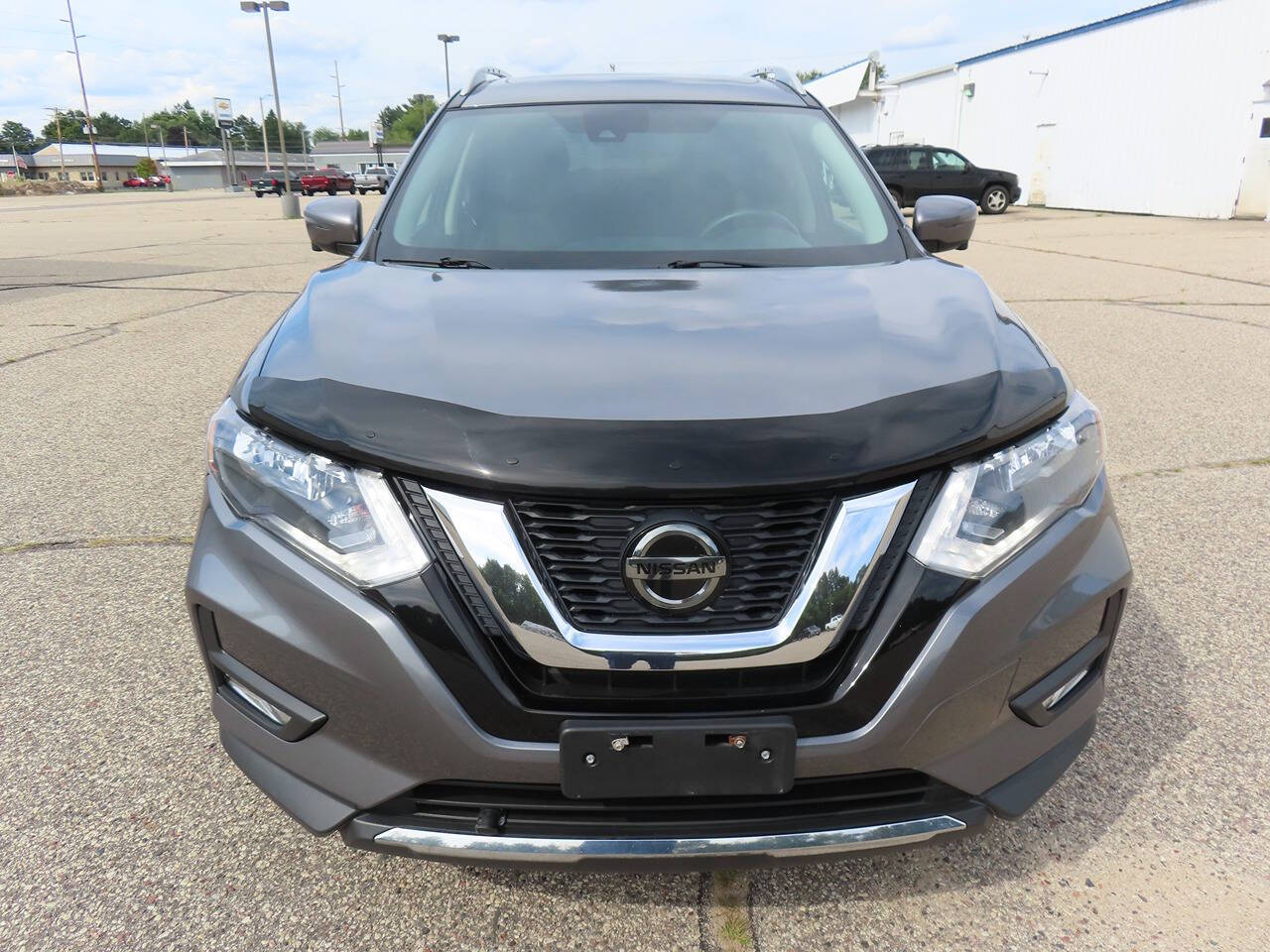 2020 Nissan Rogue SV photo 2