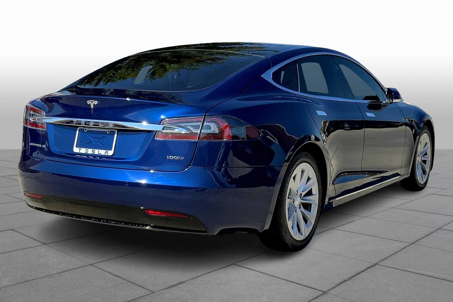 2017 Tesla Model S 100D AWD photo 12