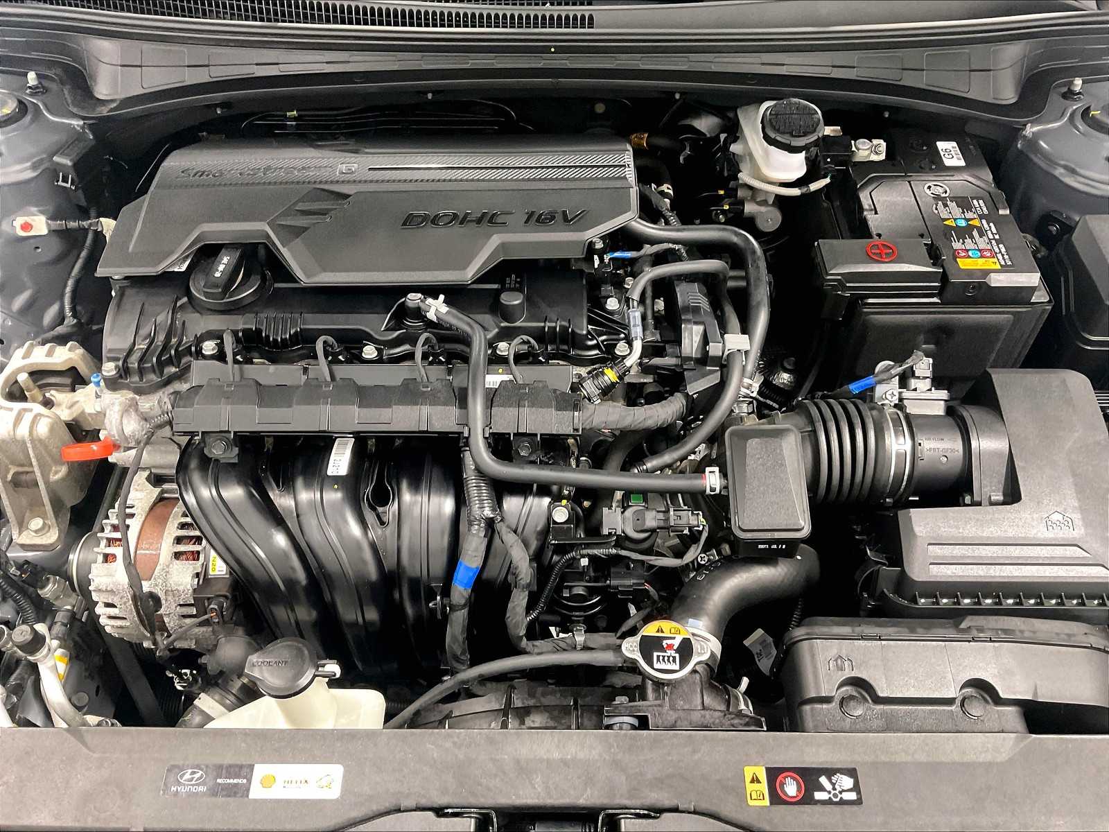 2024 Hyundai Elantra SEL photo 34