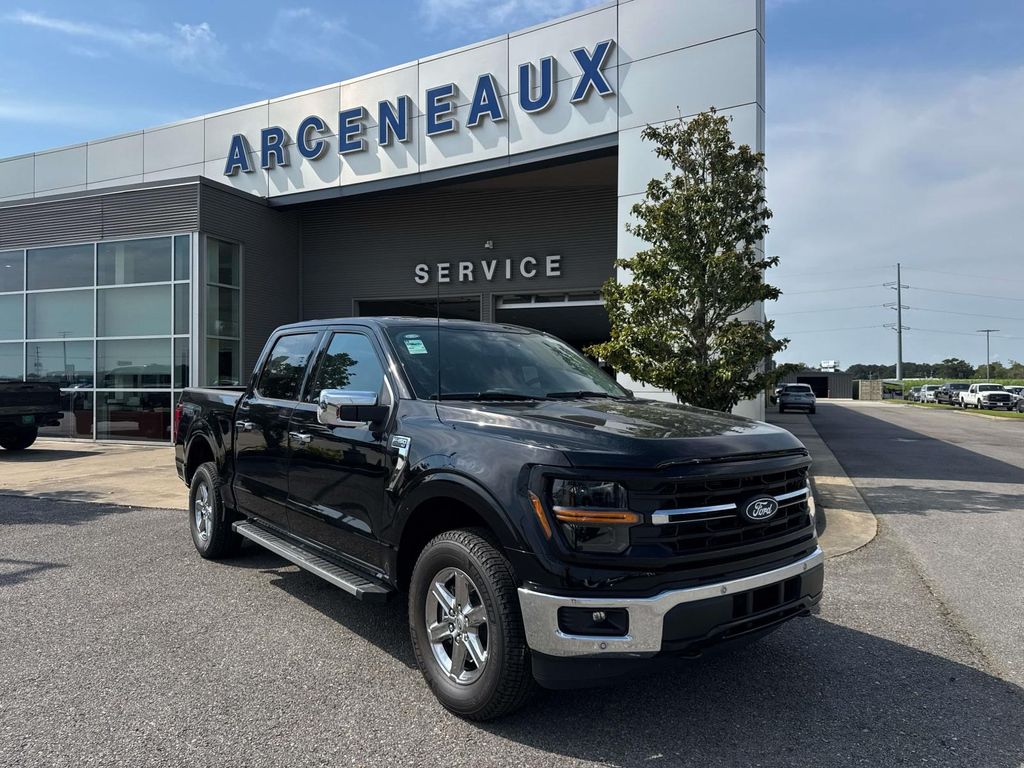 2025 Ford F-150 XLT's photo