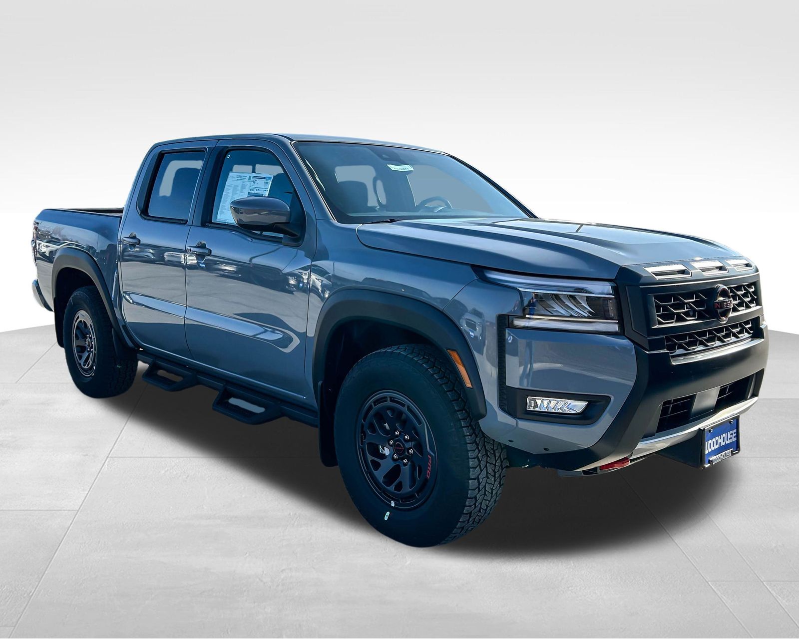 2025 Nissan Frontier PRO-4X photo 3