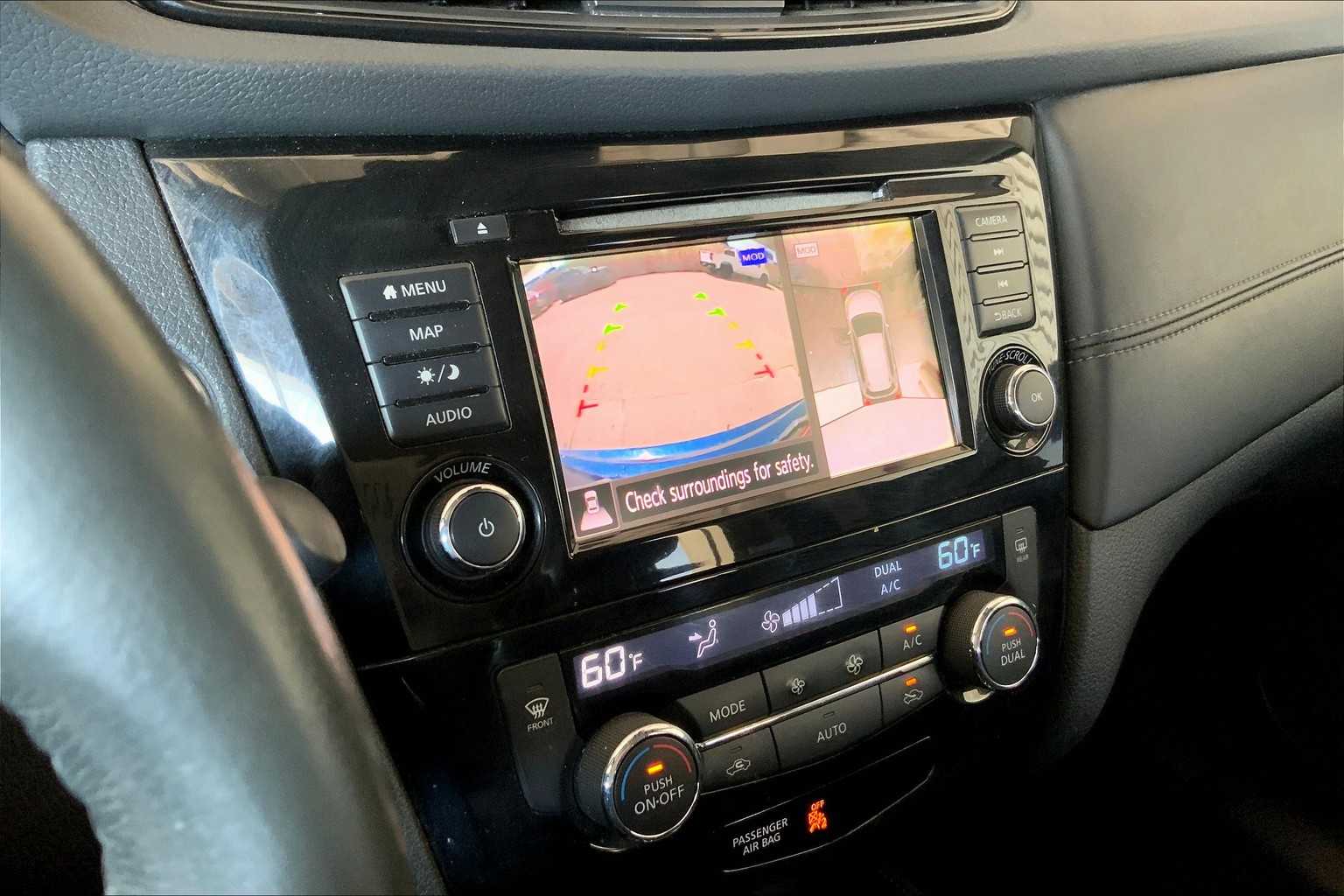 2018 Nissan Rogue SL photo 24