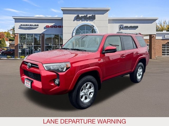 2024 Toyota 4Runner SR5 photo 3