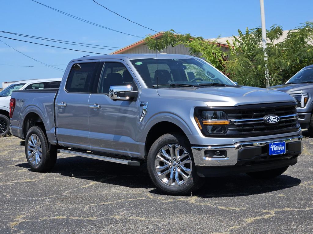 2025 Ford F-150 XLT photo 2