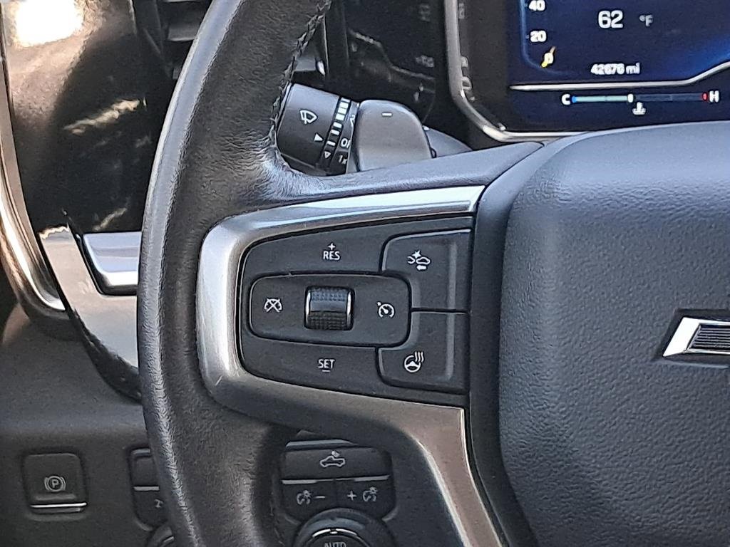 2023 Chevrolet Silverado 1500 RST photo 13