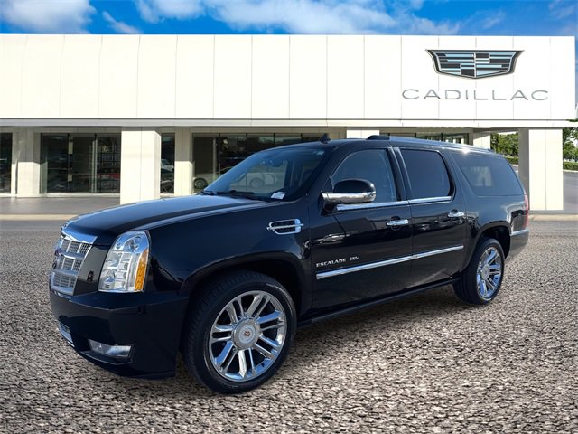 2013 Cadillac Escalade ESV Platinum Edition's photo