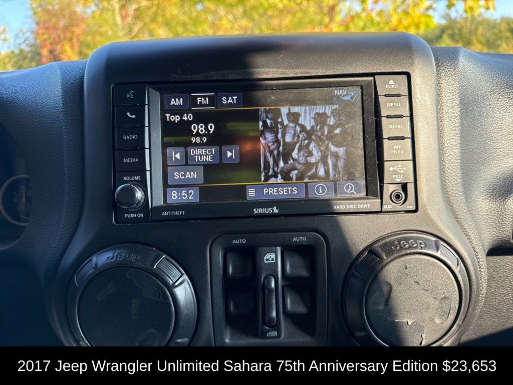 2017 Jeep Wrangler Unlimited Sahara photo 16