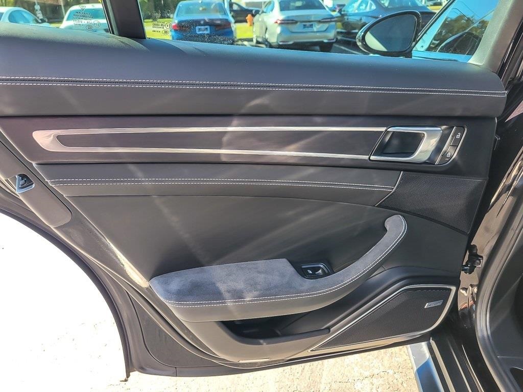 2022 PORSCHE PANAMERA - Image 17