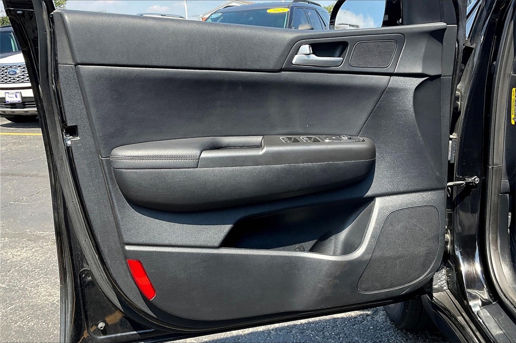 2021 Kia Sportage S Nightfall Edition photo 19