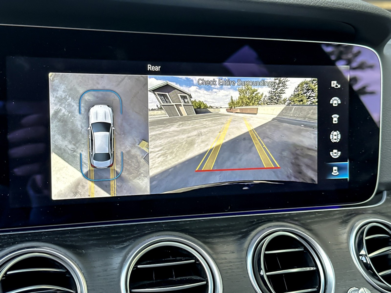 2022 Mercedes Benz E 350 photo 18