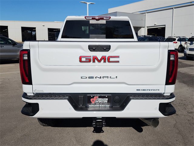 2026 Gmc Sierra 2500 HD Denali photo 3