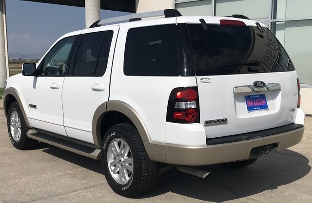 2006 Ford Explorer Eddie Bauer photo 12