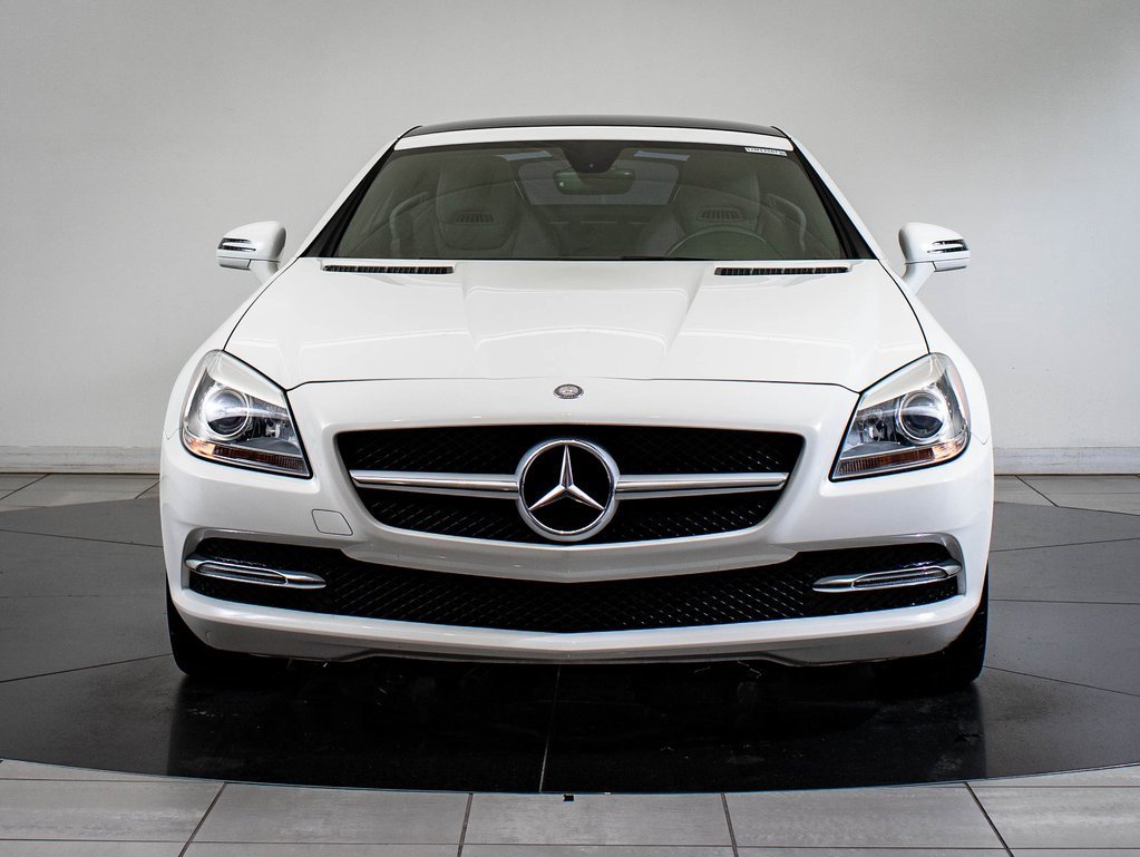 2015 Mercedes Benz SLK 250 photo 3