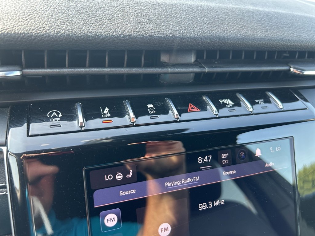 2022 Jeep Grand Cherokee Altitude photo 26