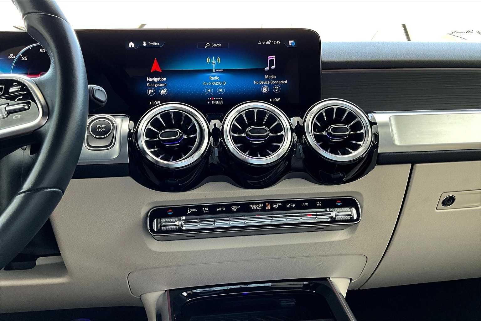 2023 Mercedes Benz EQB photo 32