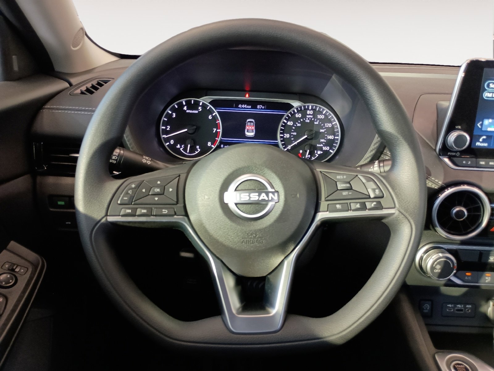 2025 Nissan Sentra SV photo 10