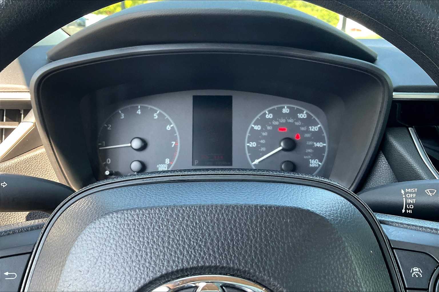 2024 Toyota Corolla LE photo 23