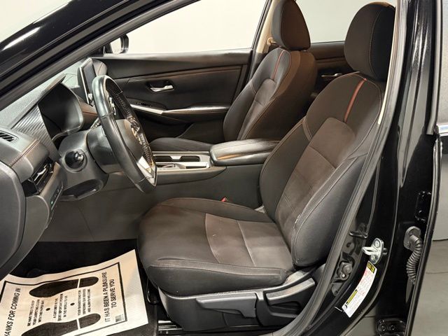 2023 Nissan Sentra SR photo 10