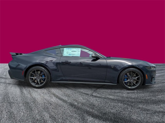 2025 Ford Mustang Dark Horse Premium photo 2