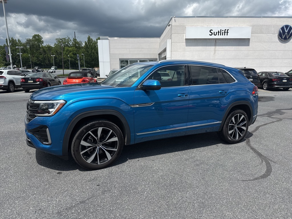 2025 Volkswagen Atlas Cross Sport SEL Premium R-Line photo 4