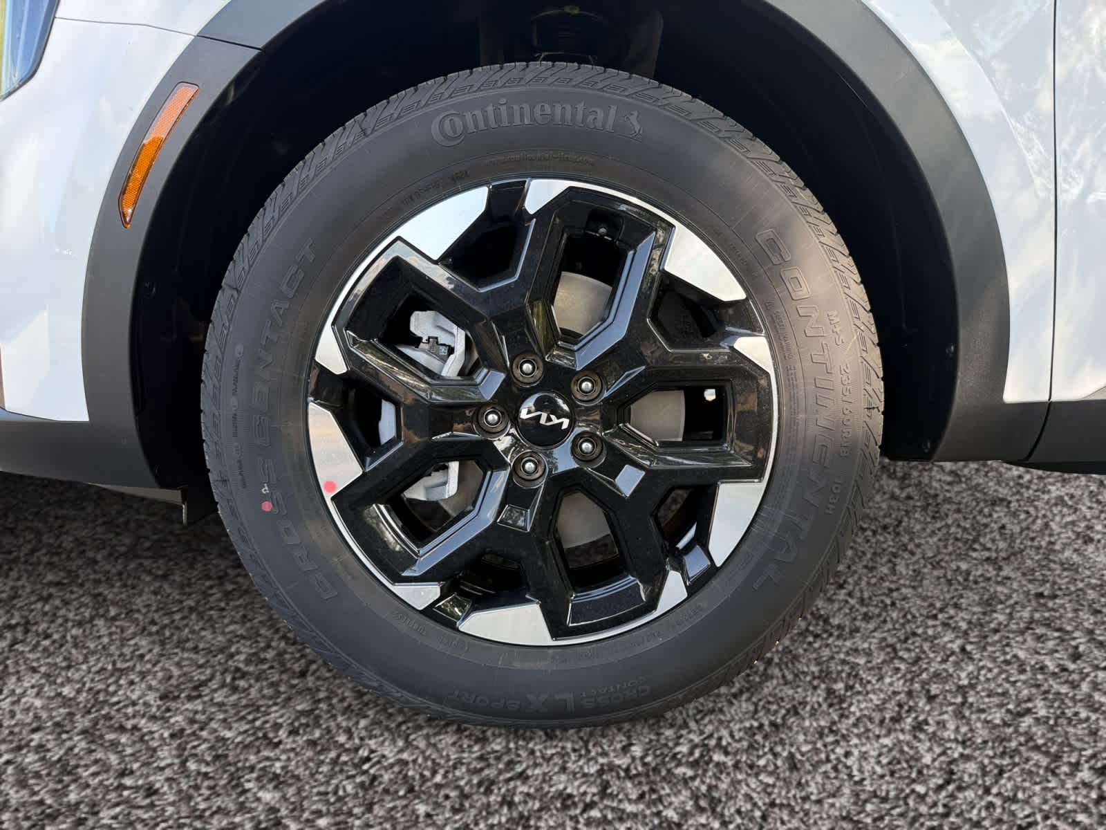 2026 Kia Sorento S photo 14