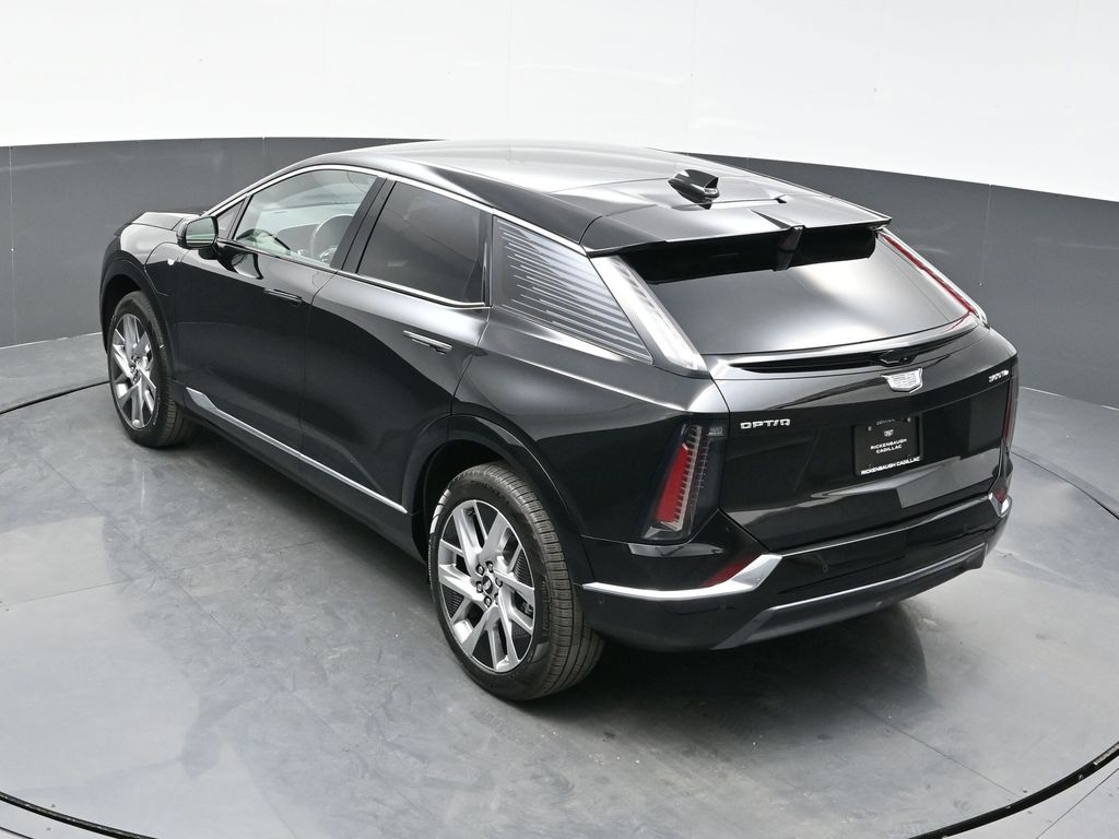 2025 Cadillac Optiq Luxury photo 28