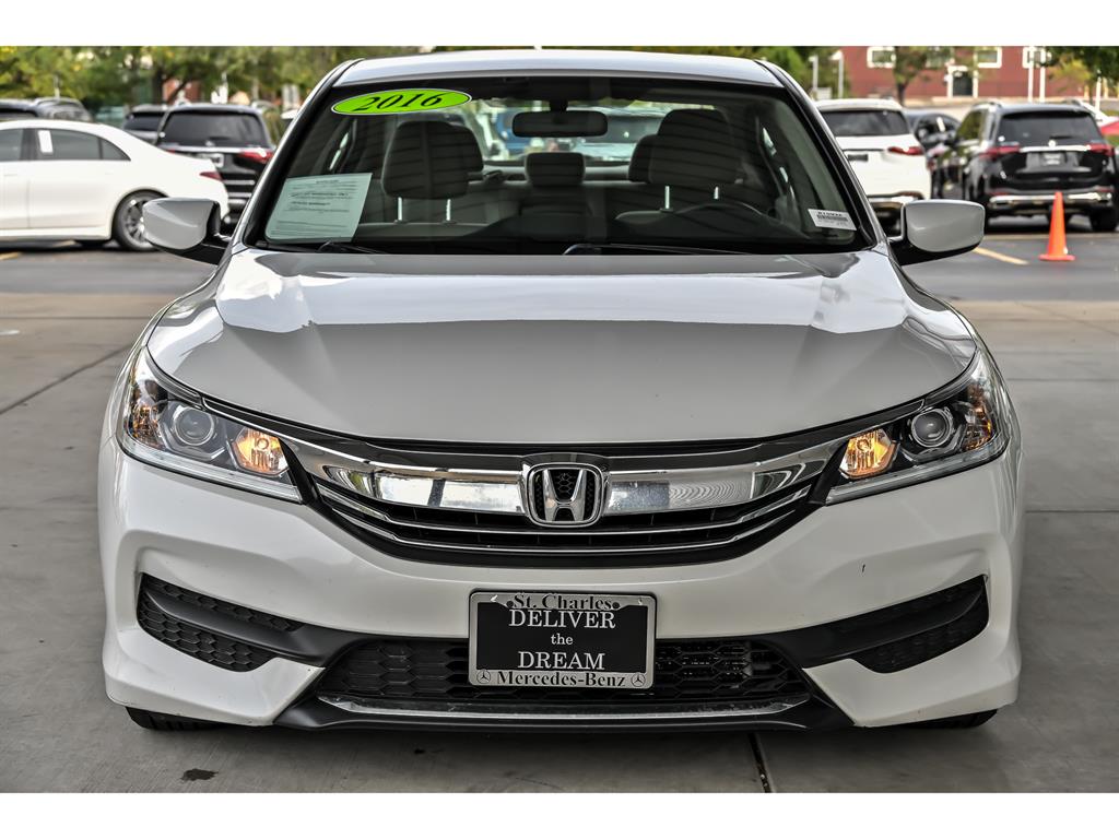 2016 Honda Accord LX photo 2