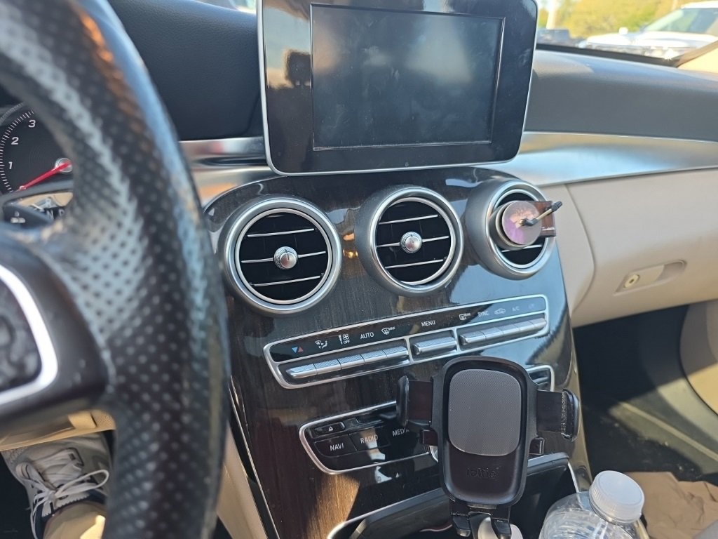 2015 Mercedes Benz C 300 photo 3