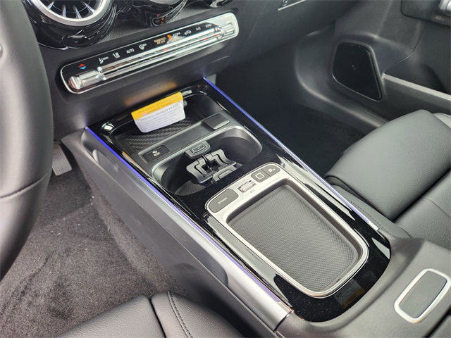 2026 Mercedes Benz GLB 250 4MATIC photo 21