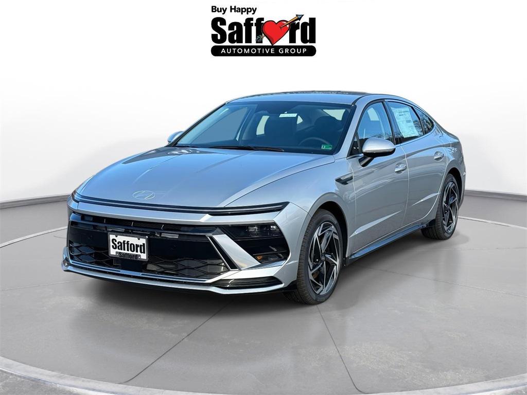 2026 Hyundai Sonata SEL's photo
