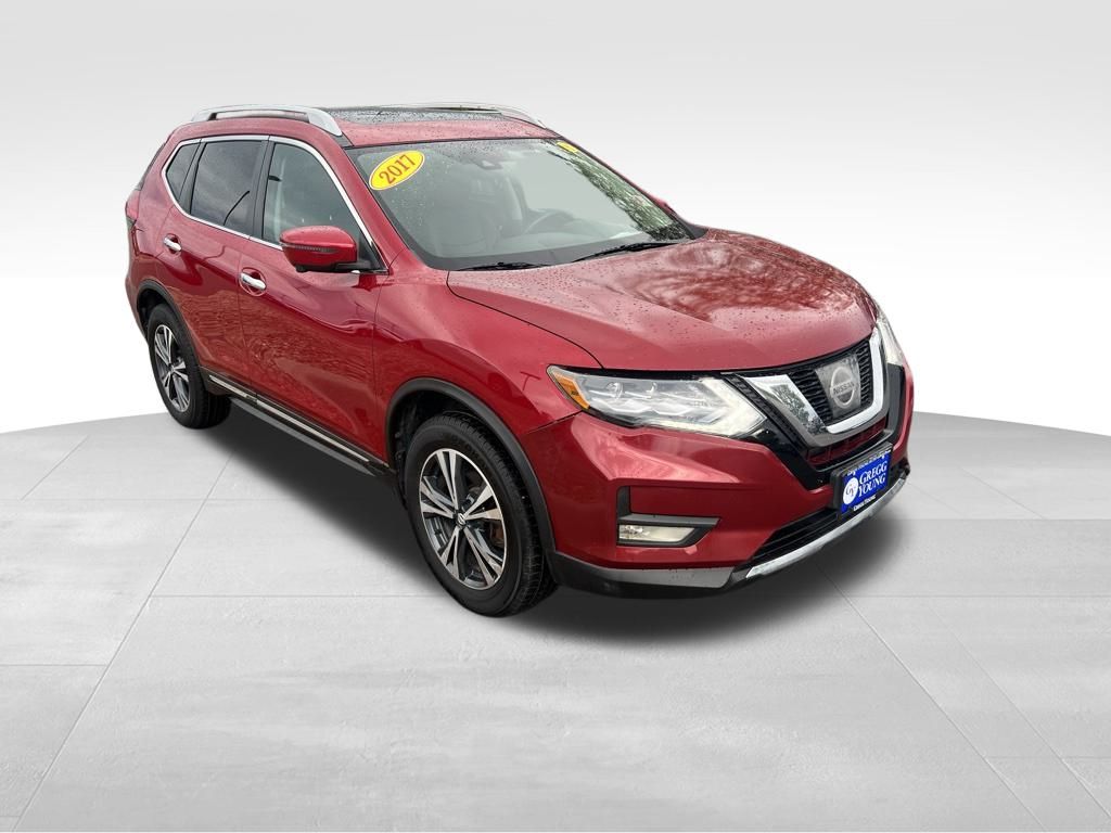 2017 Nissan Rogue SL photo 2