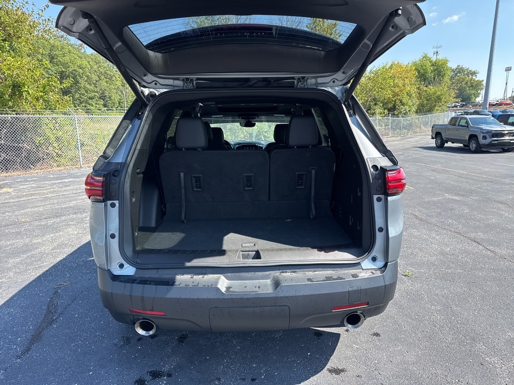 2023 Chevrolet Traverse RS photo 11