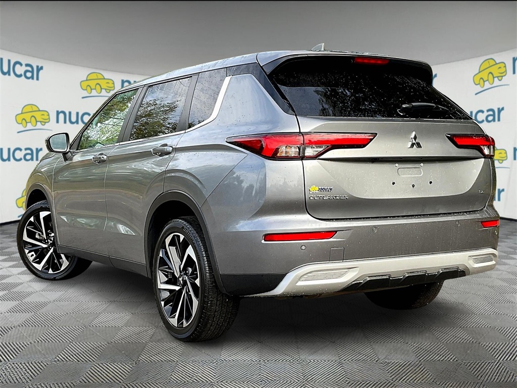 2024 Mitsubishi Outlander SE Ralliart photo 2