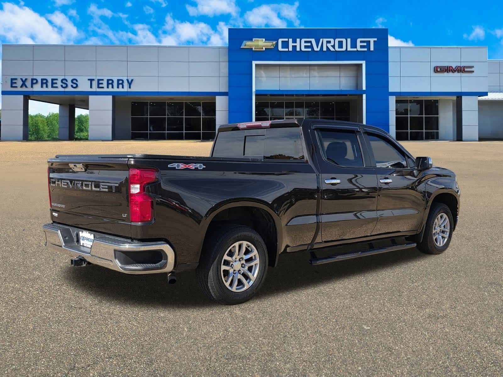 2020 Chevrolet Silverado 1500 LT photo 4