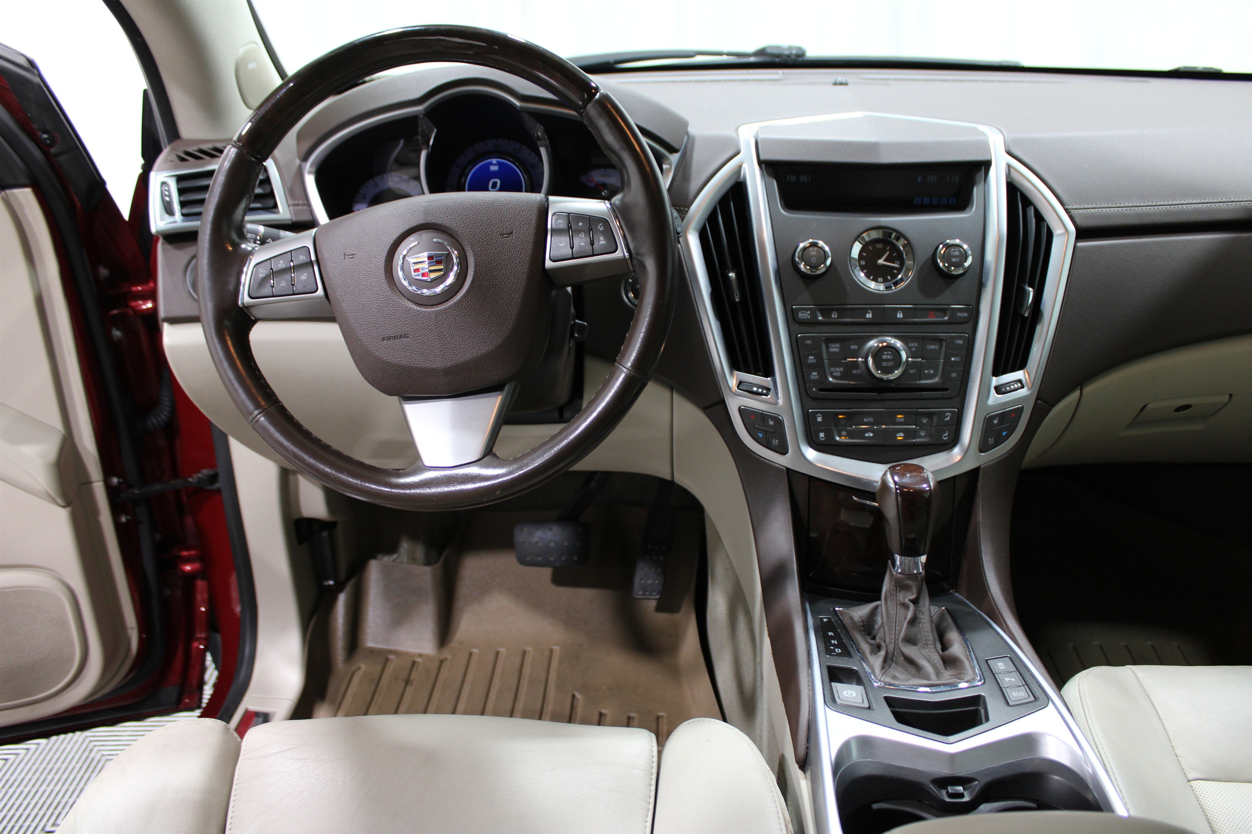 2012 Cadillac SRX Premium photo 2