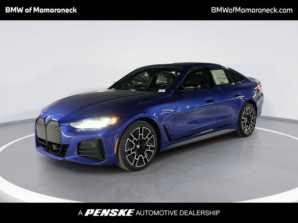 2025 BMW i4 40's photo