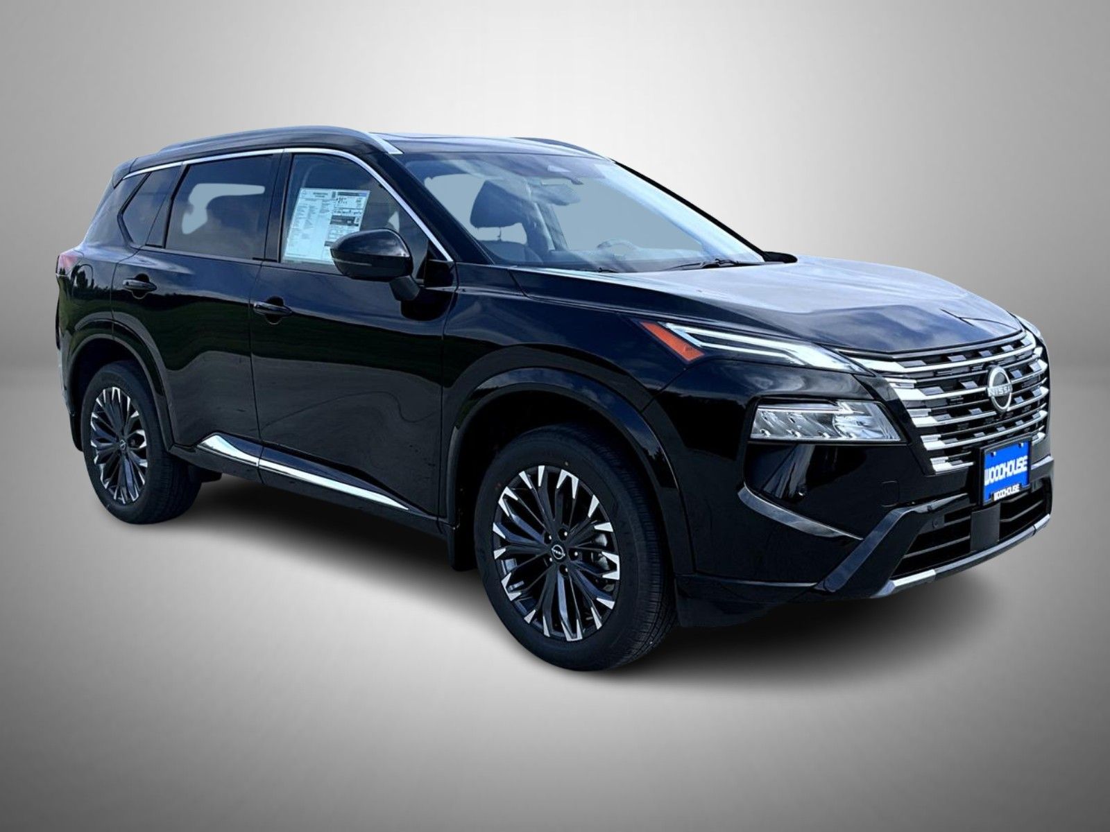 2026 Nissan Rogue Platinum photo 3