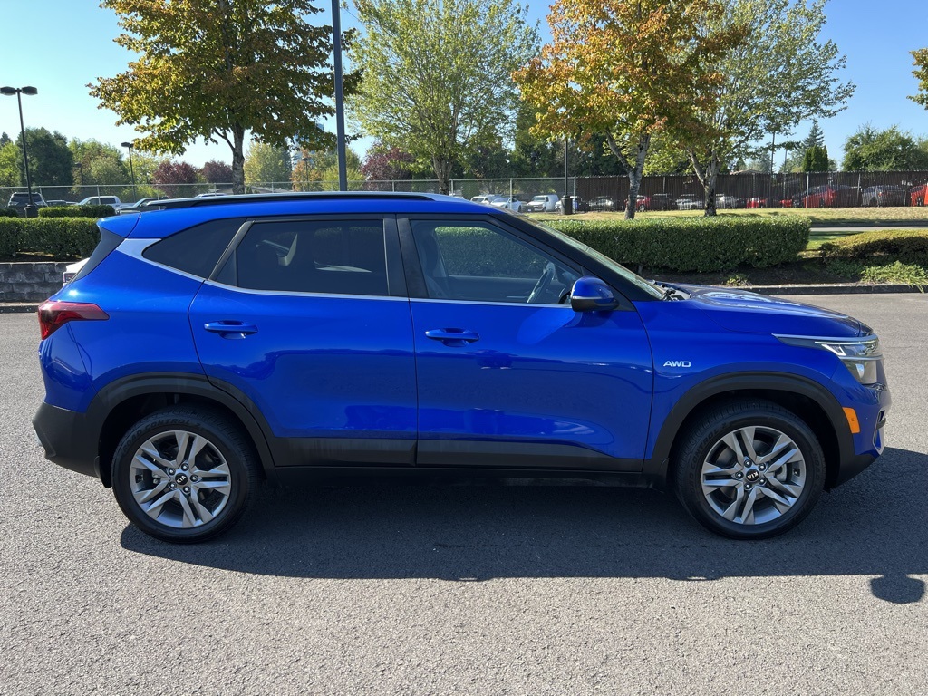 2021 Kia Seltos S photo 6