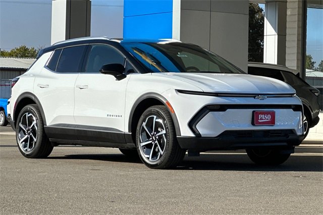 2026 Chevrolet Equinox EV 1LT photo 2