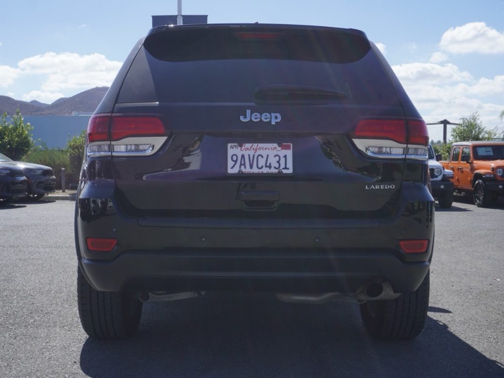 2022 Jeep Grand Cherokee Laredo E photo 4