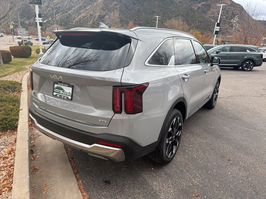 2025 Kia Sorento X-Line EX photo 3