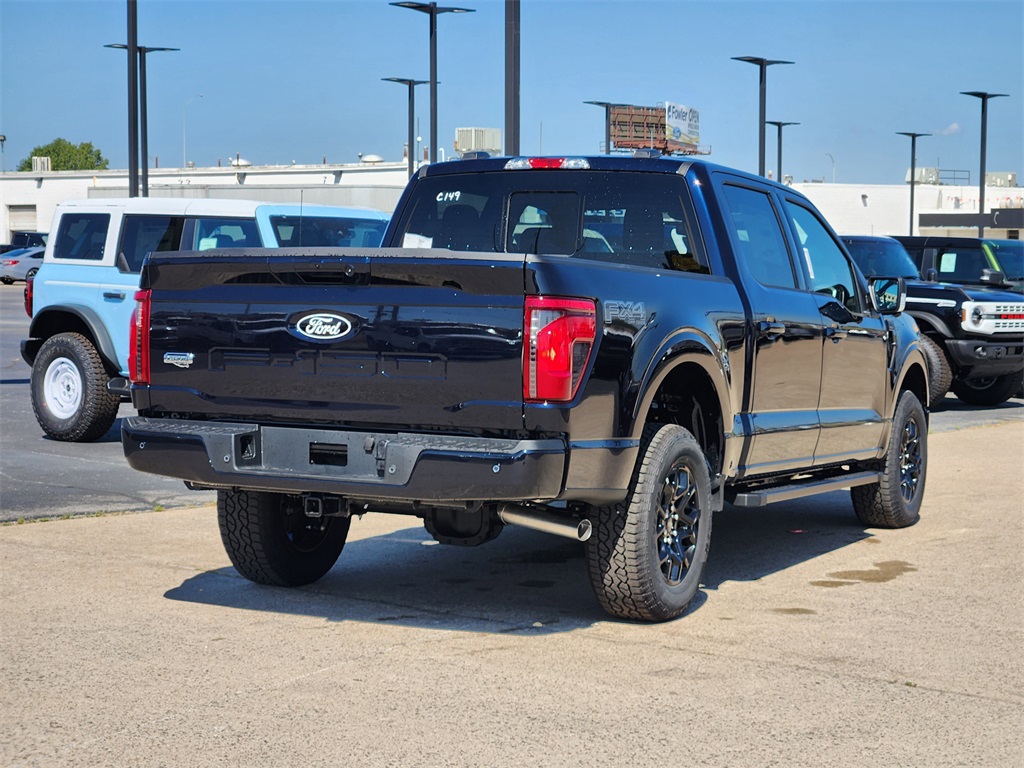 2025 Ford F-150 XLT photo 2