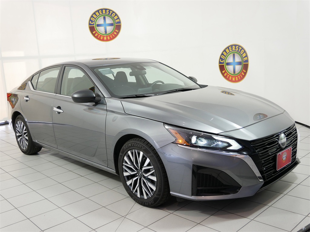 2024 Nissan Altima 2.5 SV photo 4